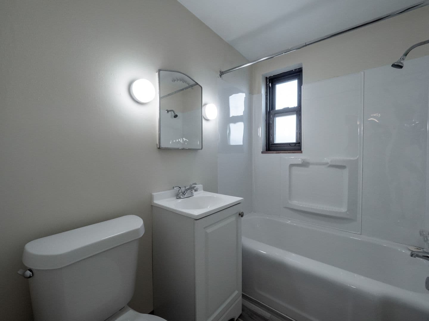 Avalon Apartment: 323 S. Home Ave.