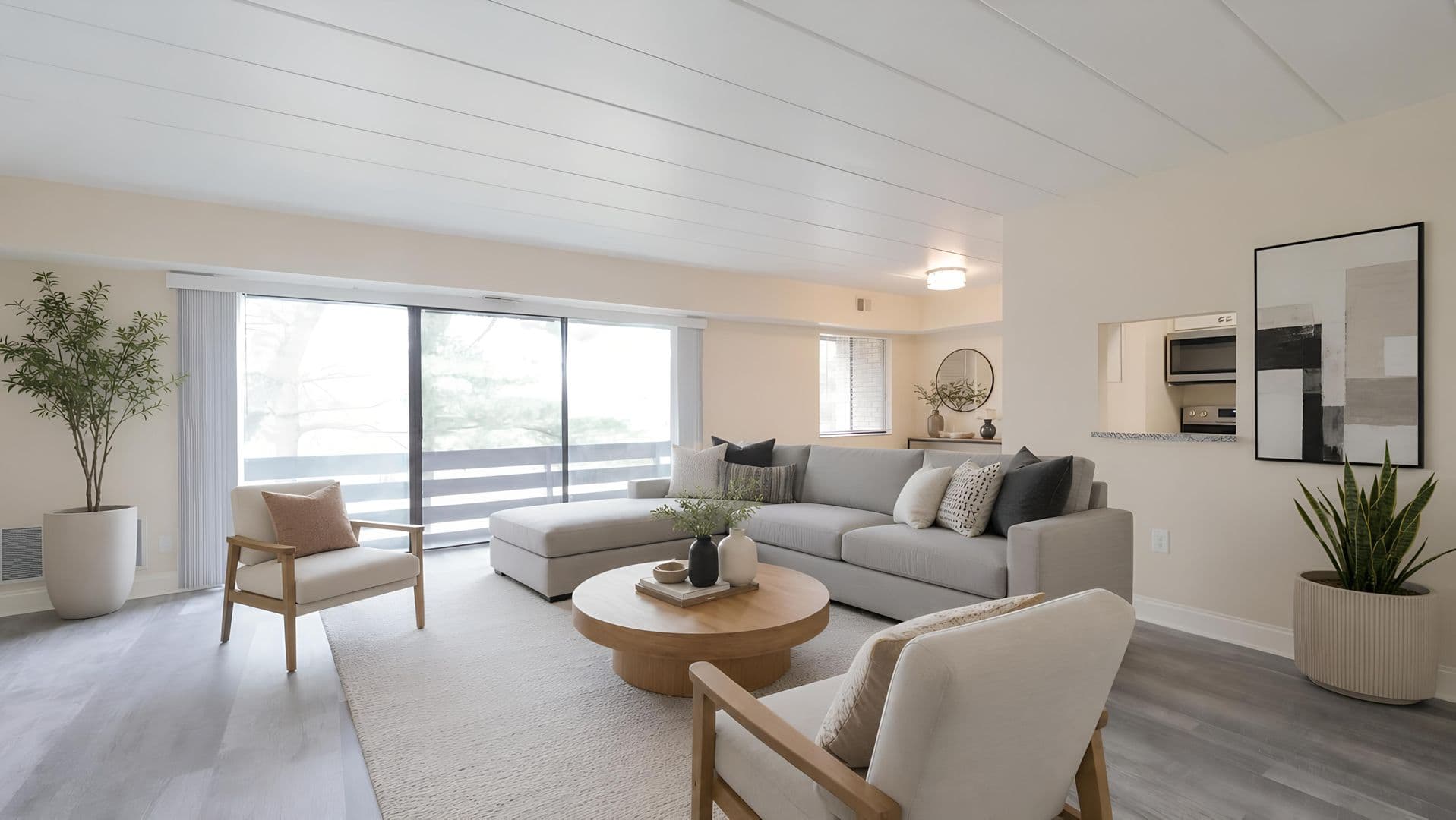 Moon Township Apartment: 700 Lee Drive