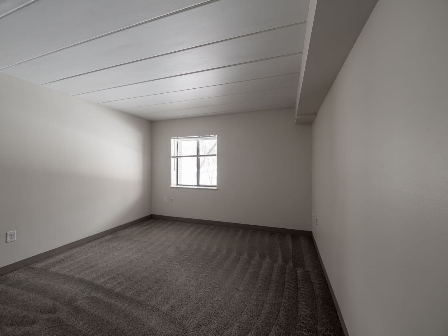 Moon Township Apartment: 700 Lee Drive