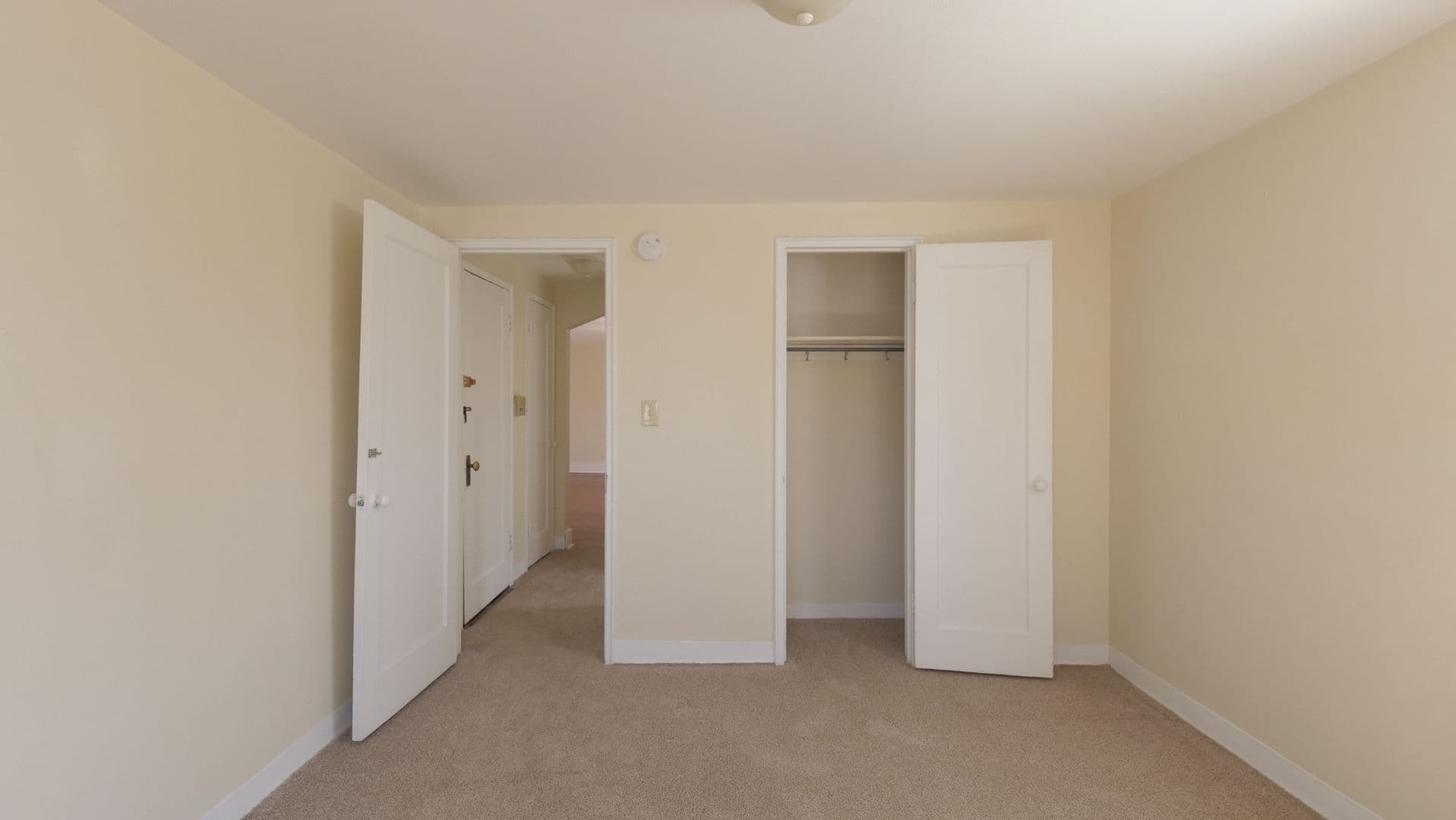Mt. Lebanon Apartment: 29 Cedar Boulevard