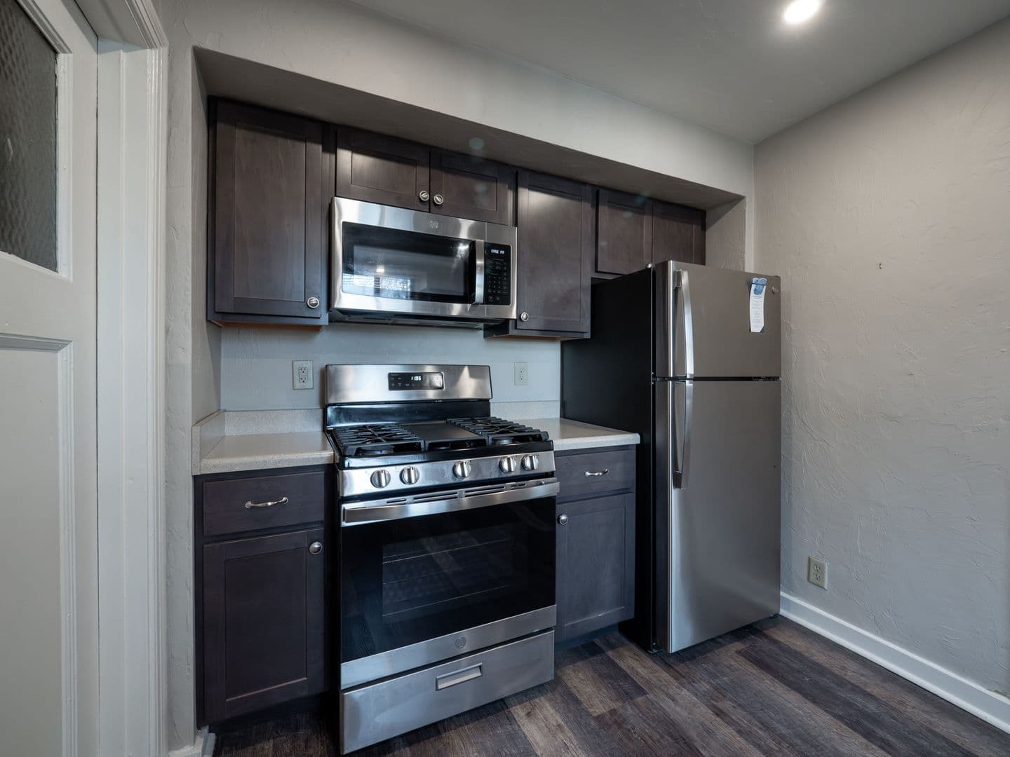 Edgewood Apartment: 131 Edgewood Avenue
