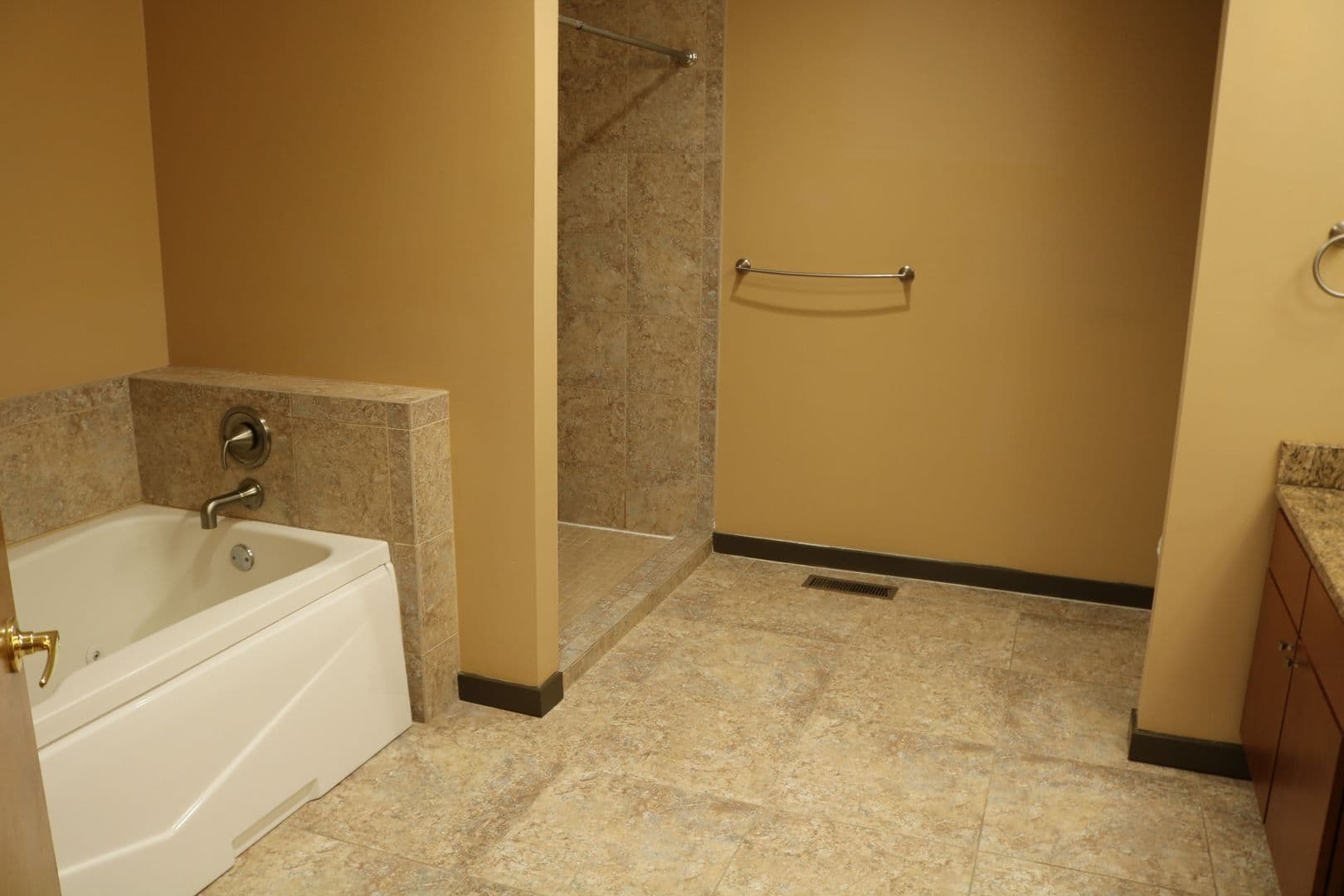 Pittsburgh Apartment: 216 Jefferson Avenue