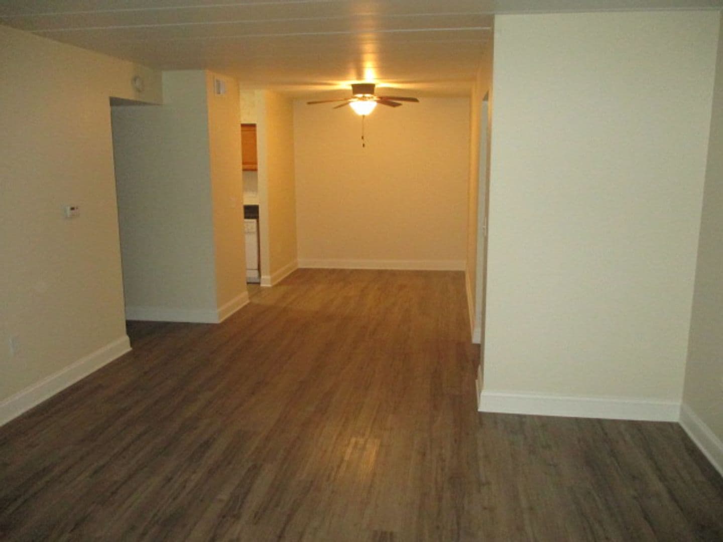 Moon Township Apartment: 500 Lee Drive
