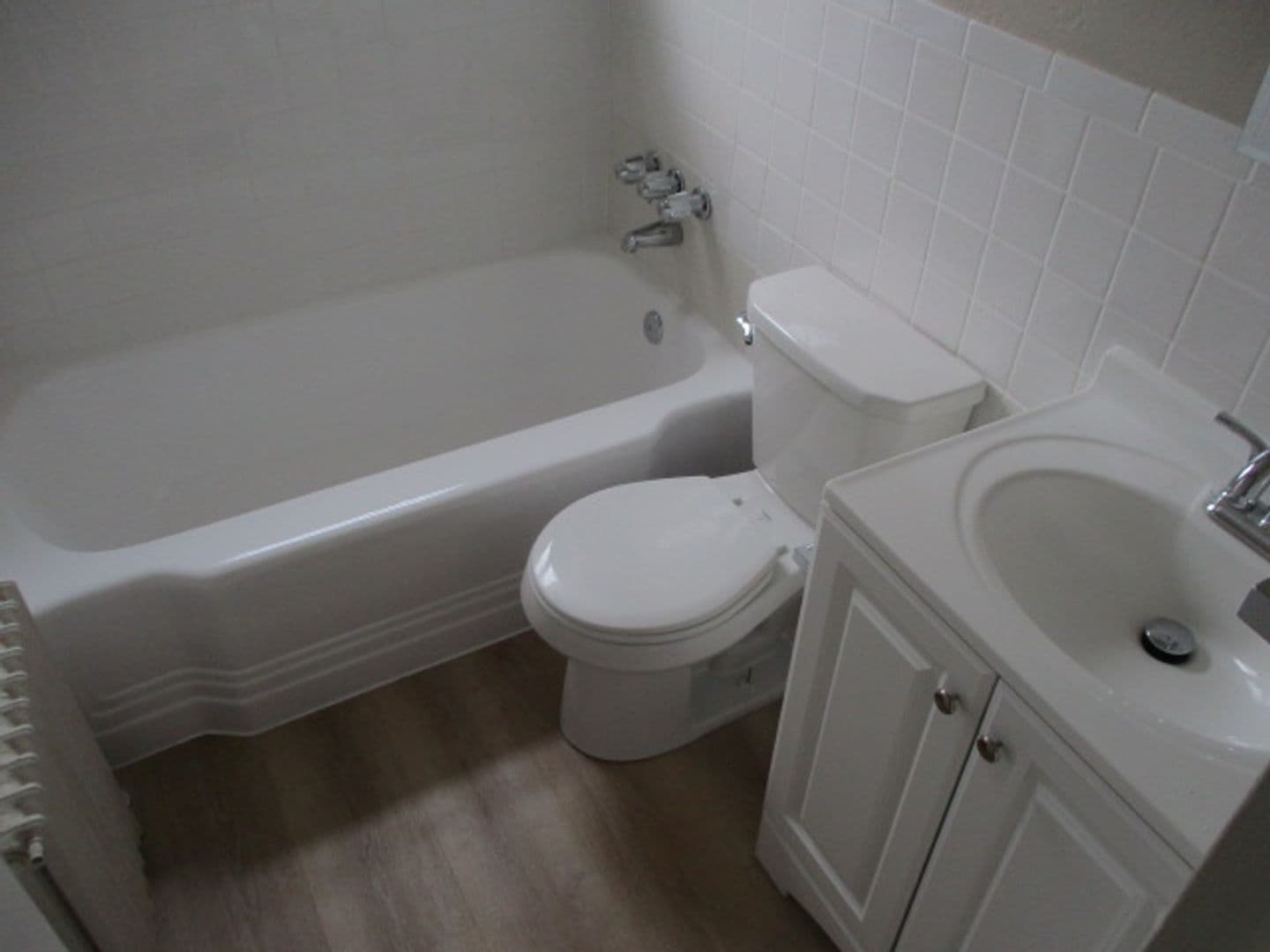 Wilkinsburg Apartment: 1010 W. Findley Dr.