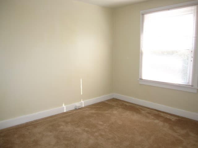 Swissvale Apartment: 1631 Nevada Street