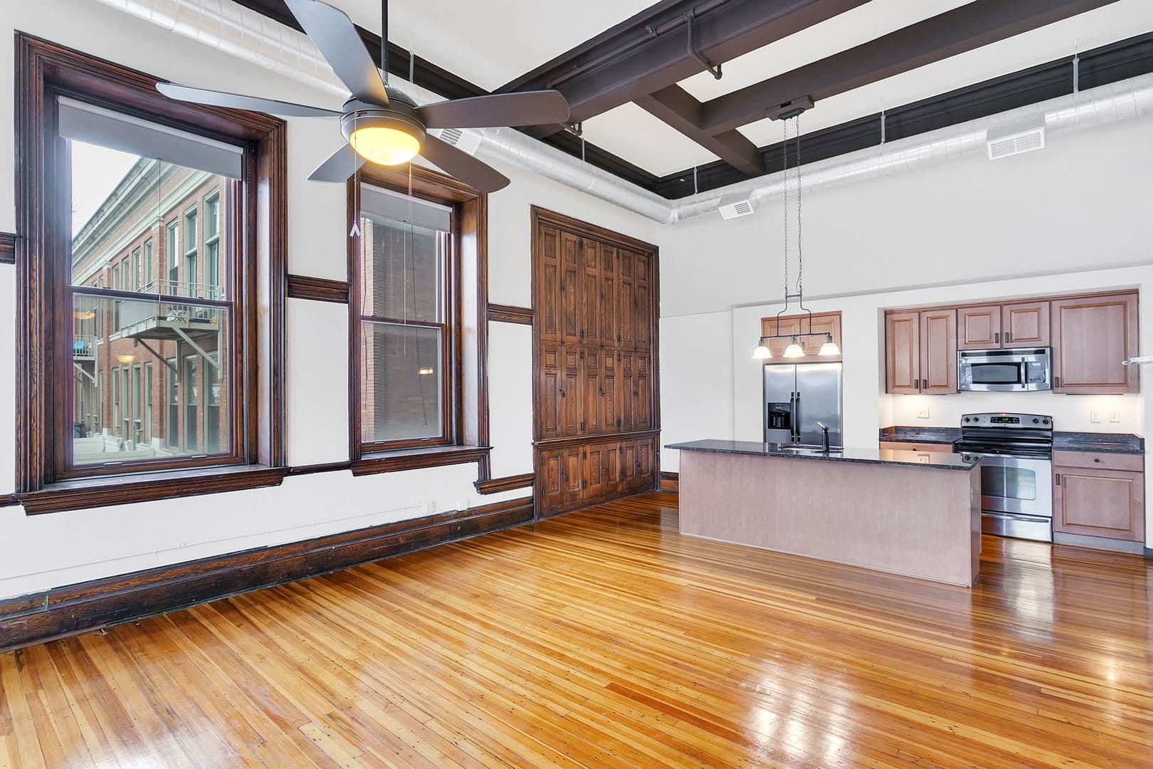 Pittsburgh Apartment: 216 Jefferson Avenue