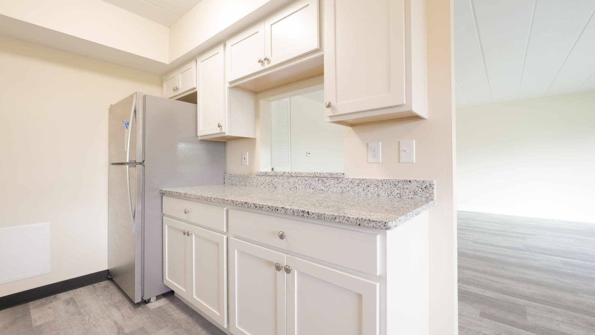 Moon Township Apartment: 700 Lee Drive