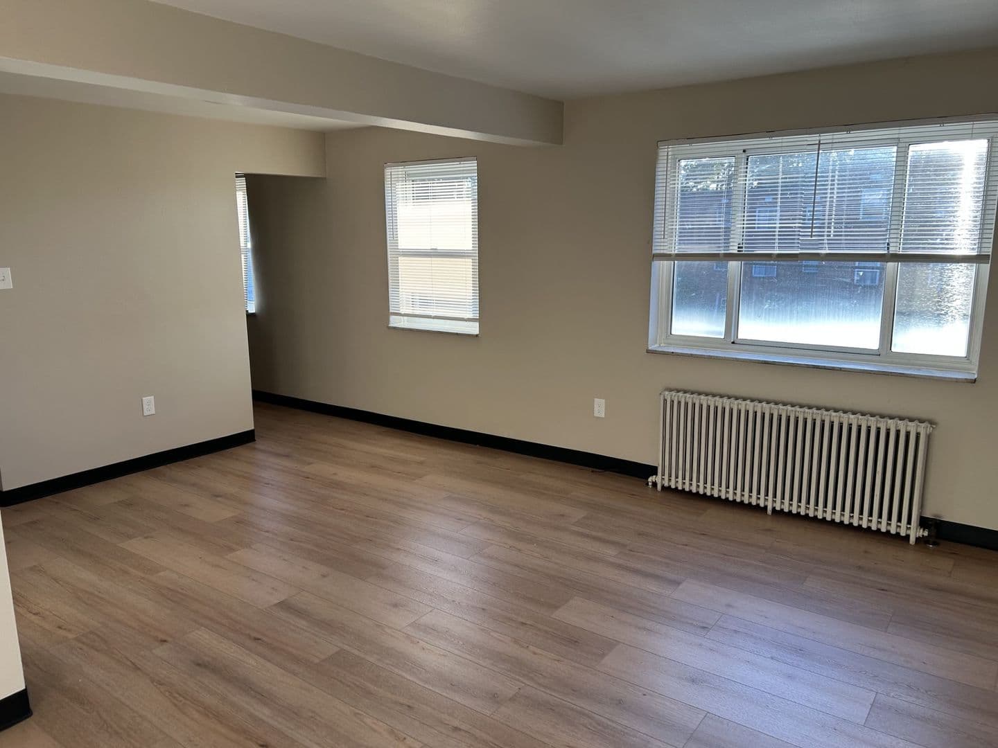 Wilkinsburg Apartment: 1010 W. Findley Dr.