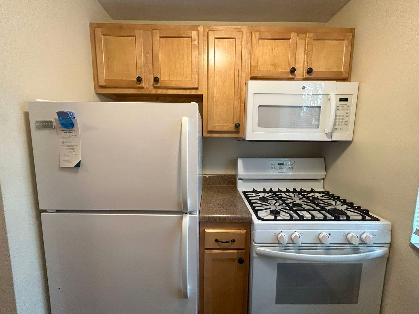 Edgewood Apartment: 101 Lloyd Avenue