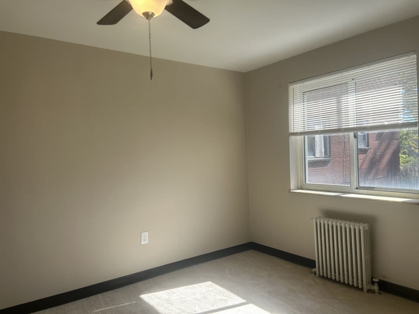 Wilkinsburg Apartment: 1010 W. Findley Dr.