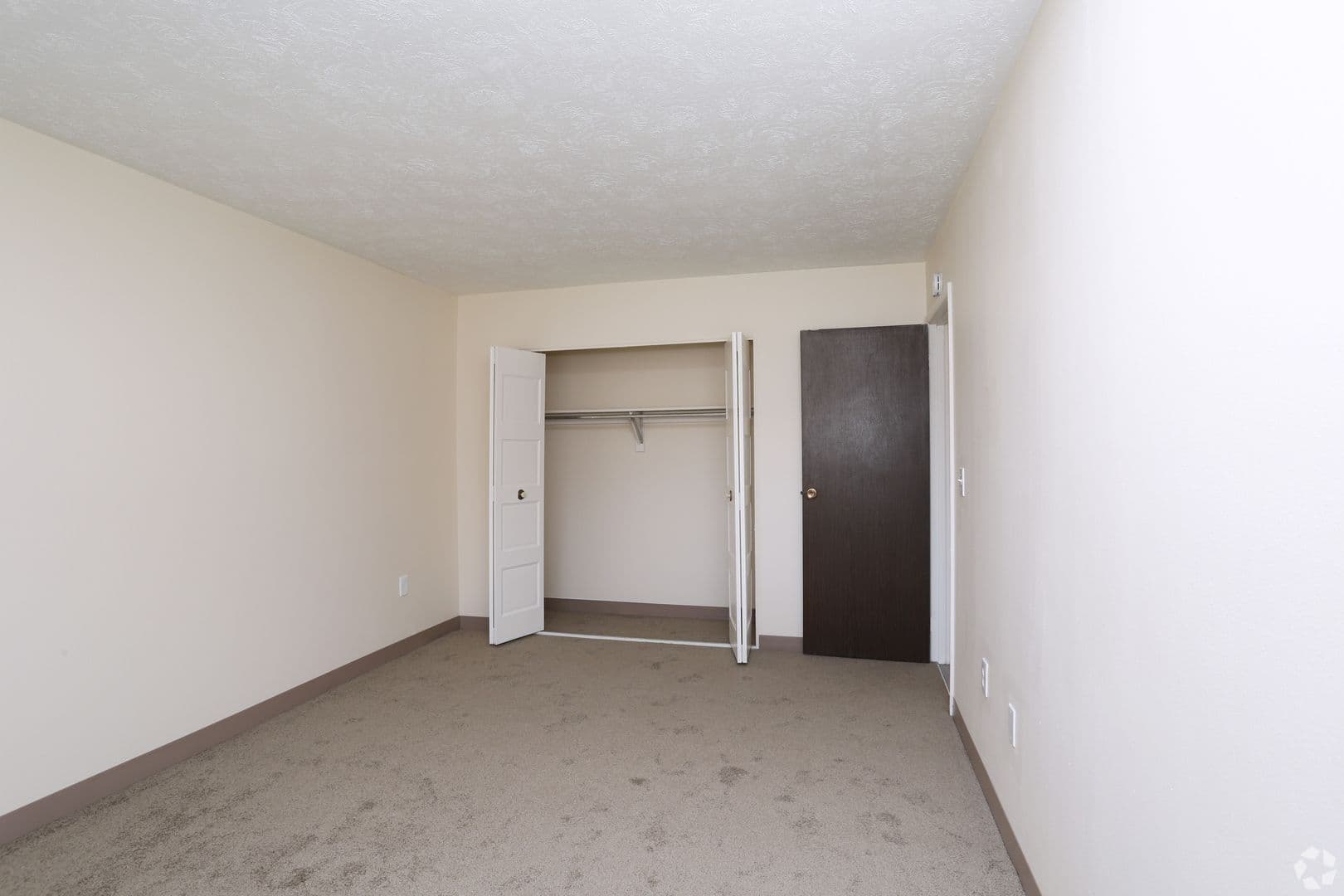 Moon Township Apartment: 700 Lee Drive