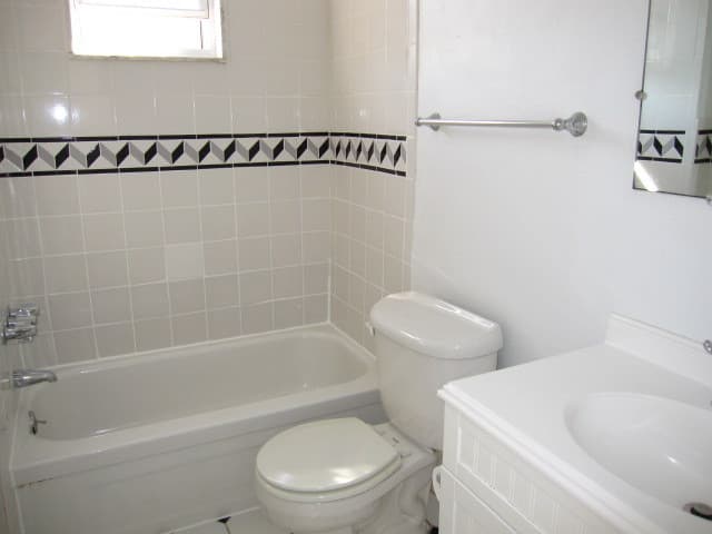 Swissvale Apartment: 1631 Nevada Street