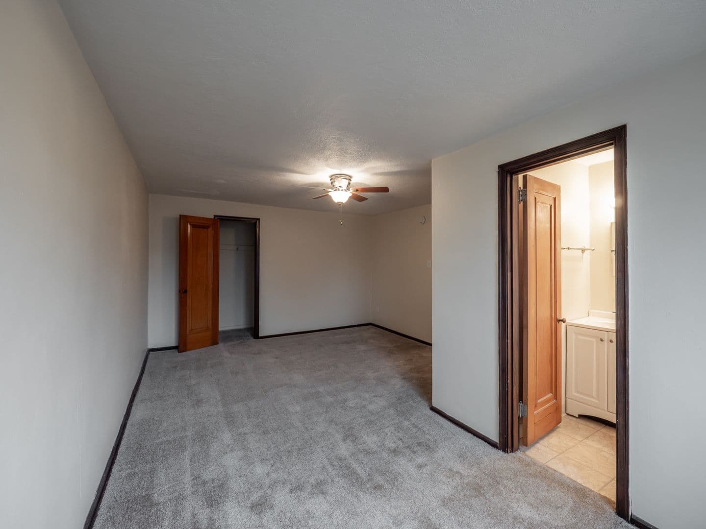 Brentwood Apartment: 3840 Brownsville Road