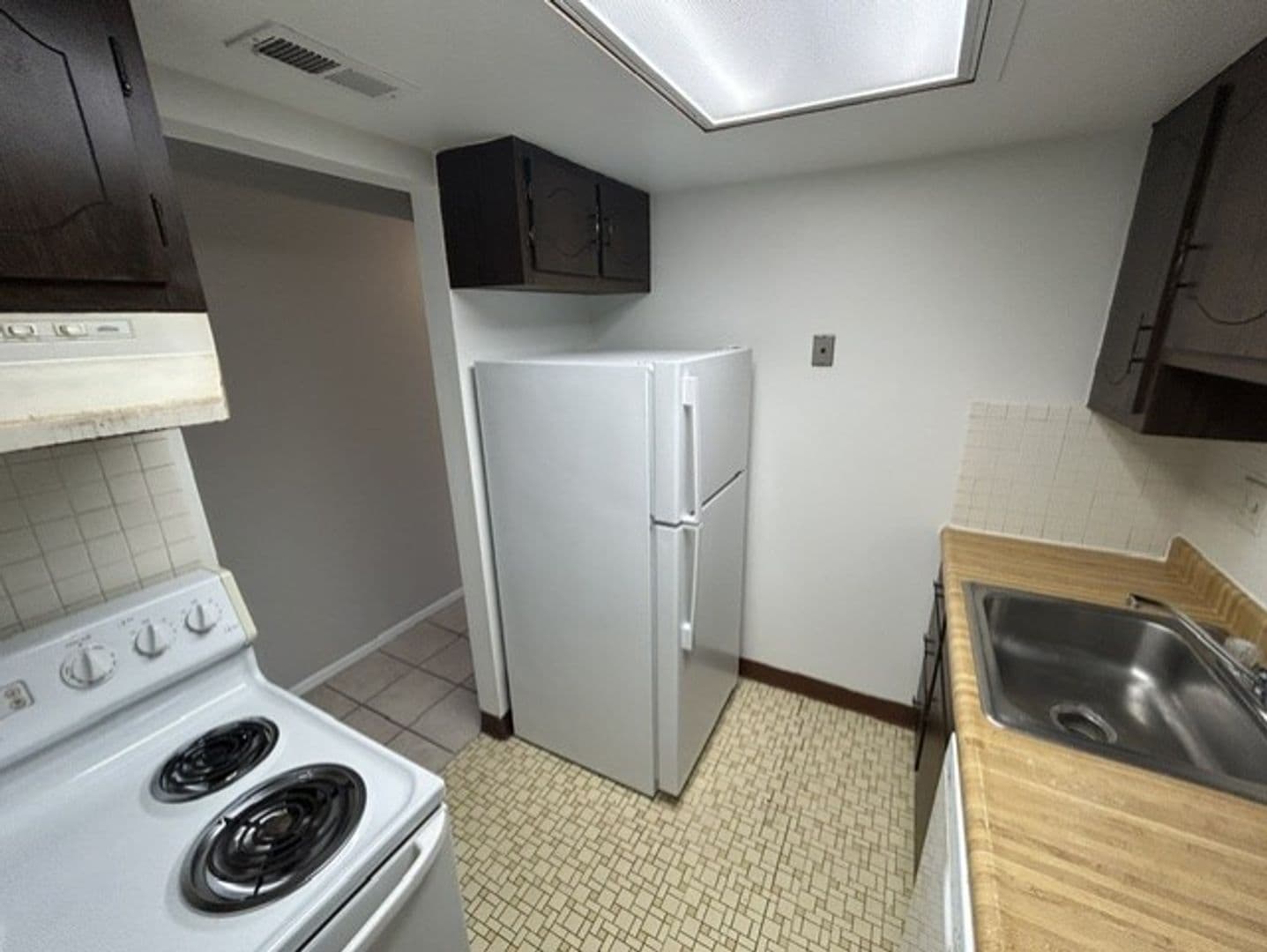 Pittsburgh Apartment: 6215 Fifth Ave.