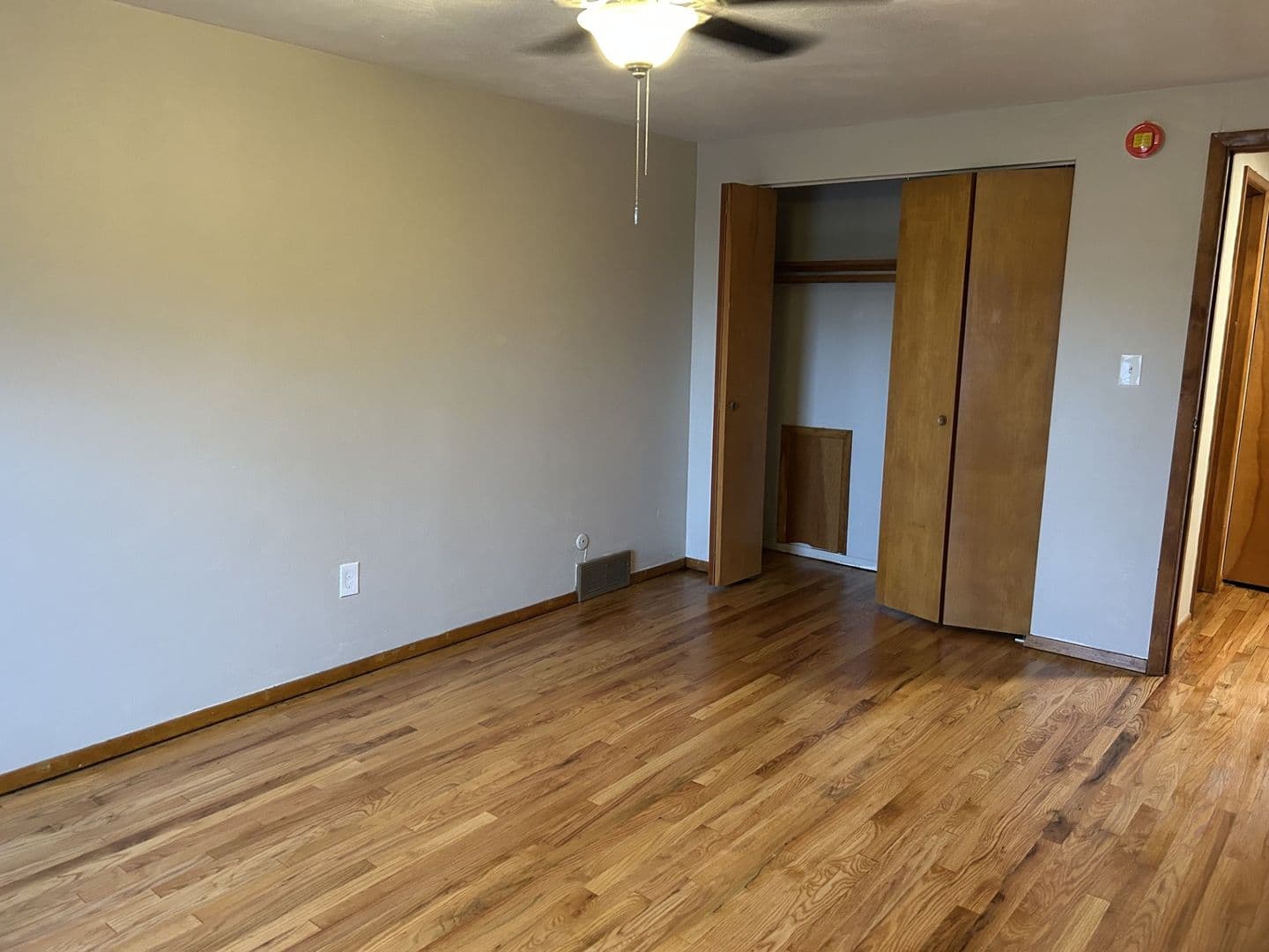 Swissvale Apartment: 7801 Lloyd Avenue