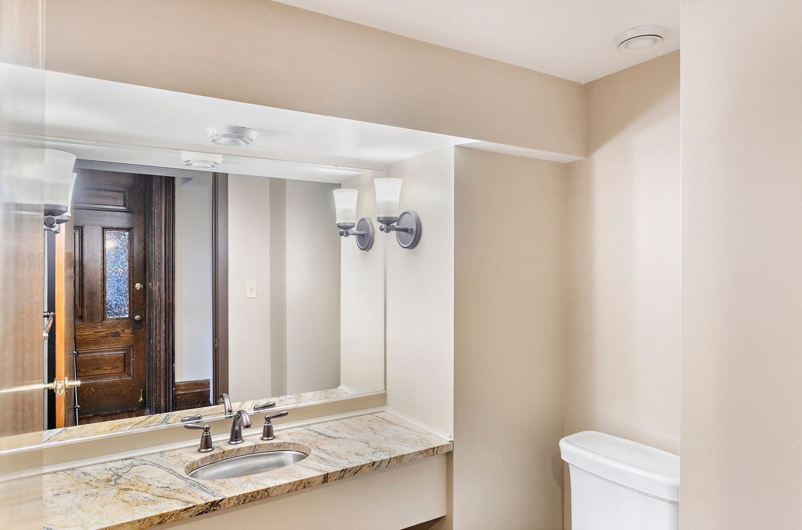 Pittsburgh Apartment: 216 Jefferson Avenue