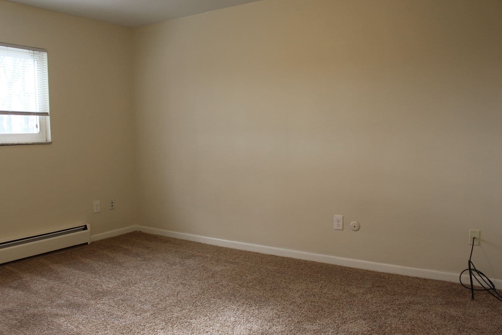 Swissvale Apartment: 2524 Columbia Avenue