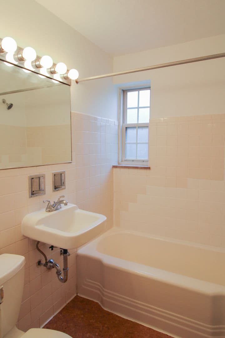 Sewickley Apartment: 320 Ohio River Boulevard