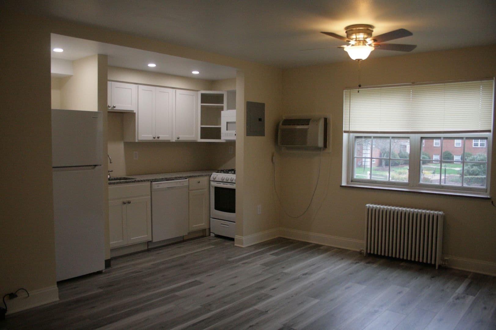 Sewickley Apartment: 320 Ohio River Boulevard