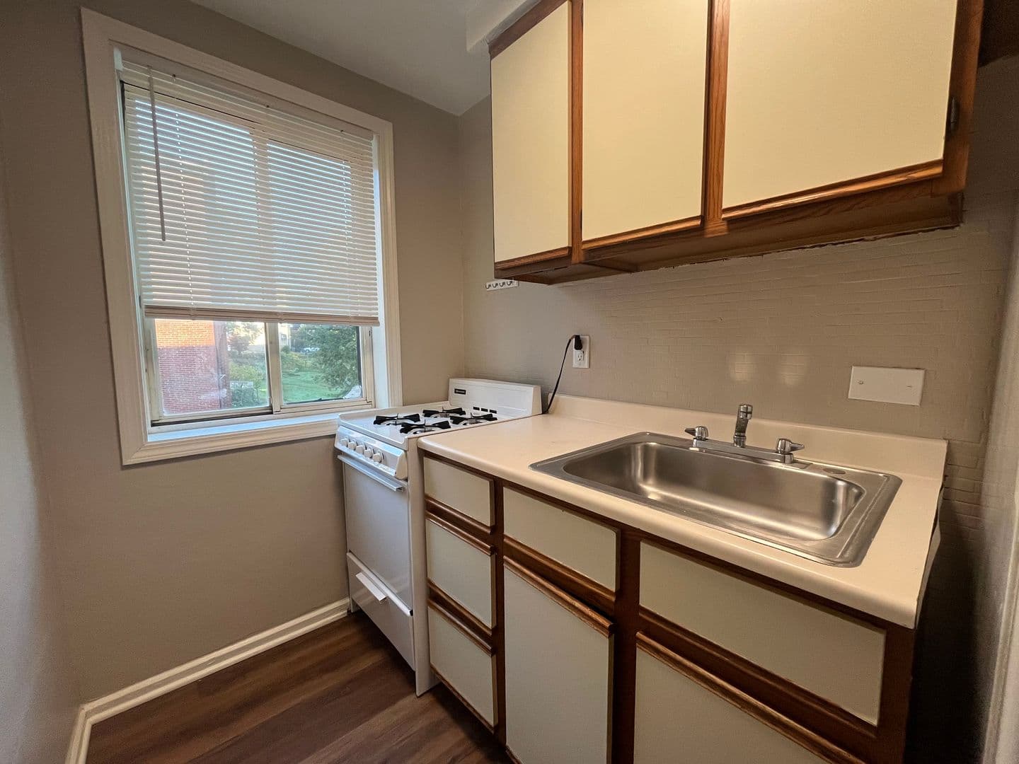 Brentwood Apartment: 3840 Brownsville Road