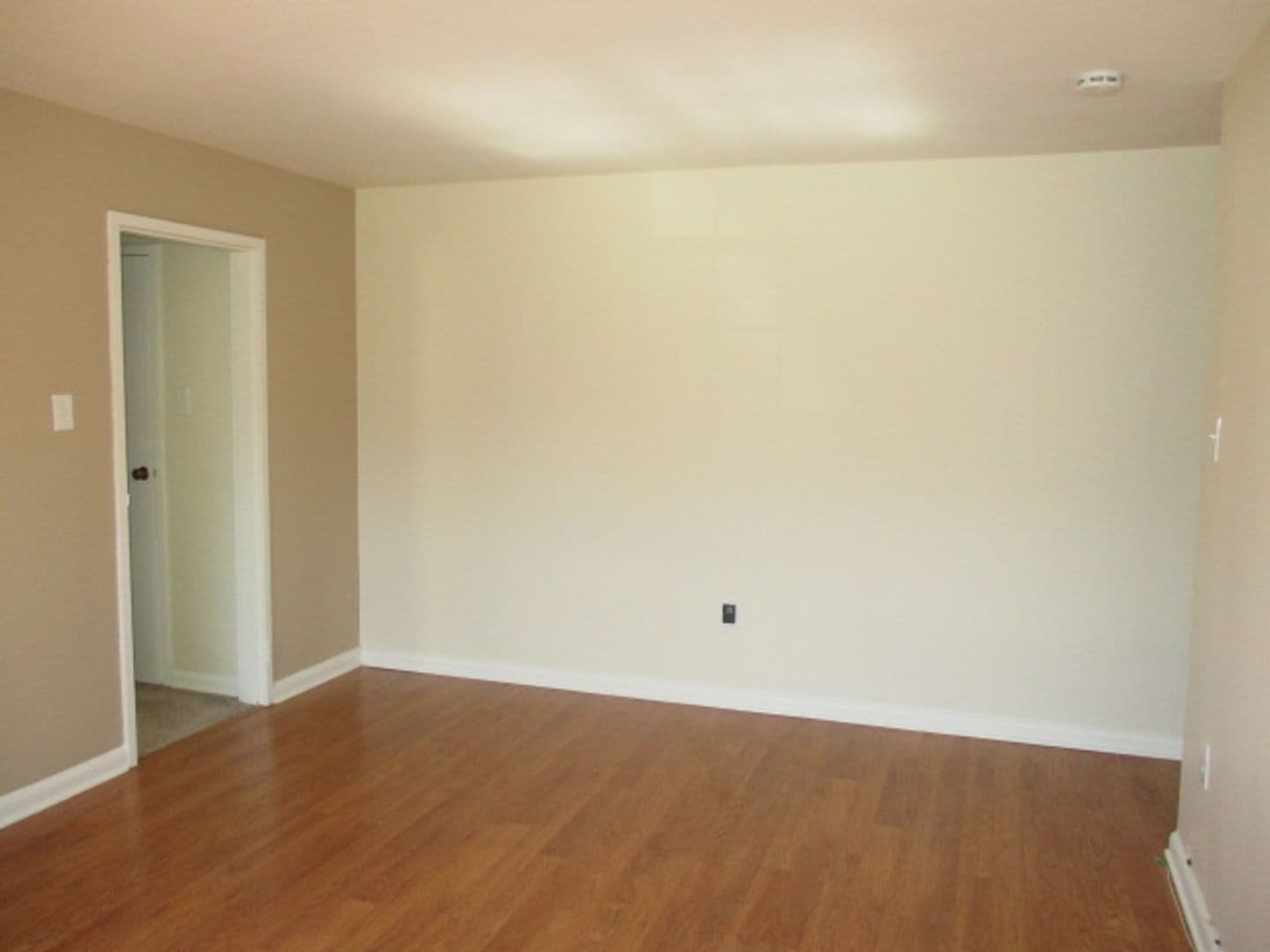 Sewickley Apartment: 320 Ohio River Boulevard