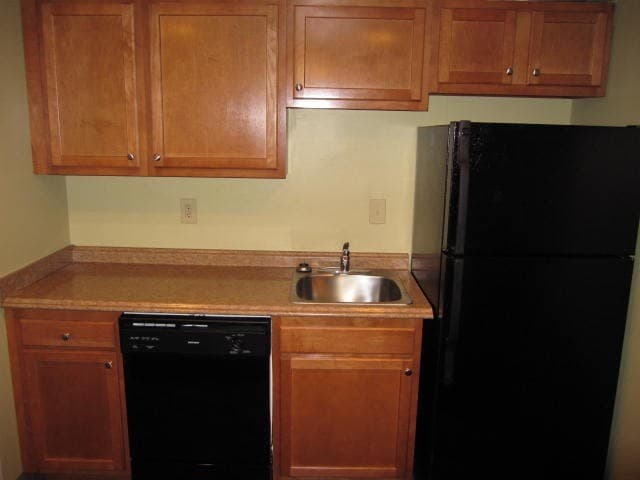 Pittsburgh Apartment: 558 South Trenton Avenue