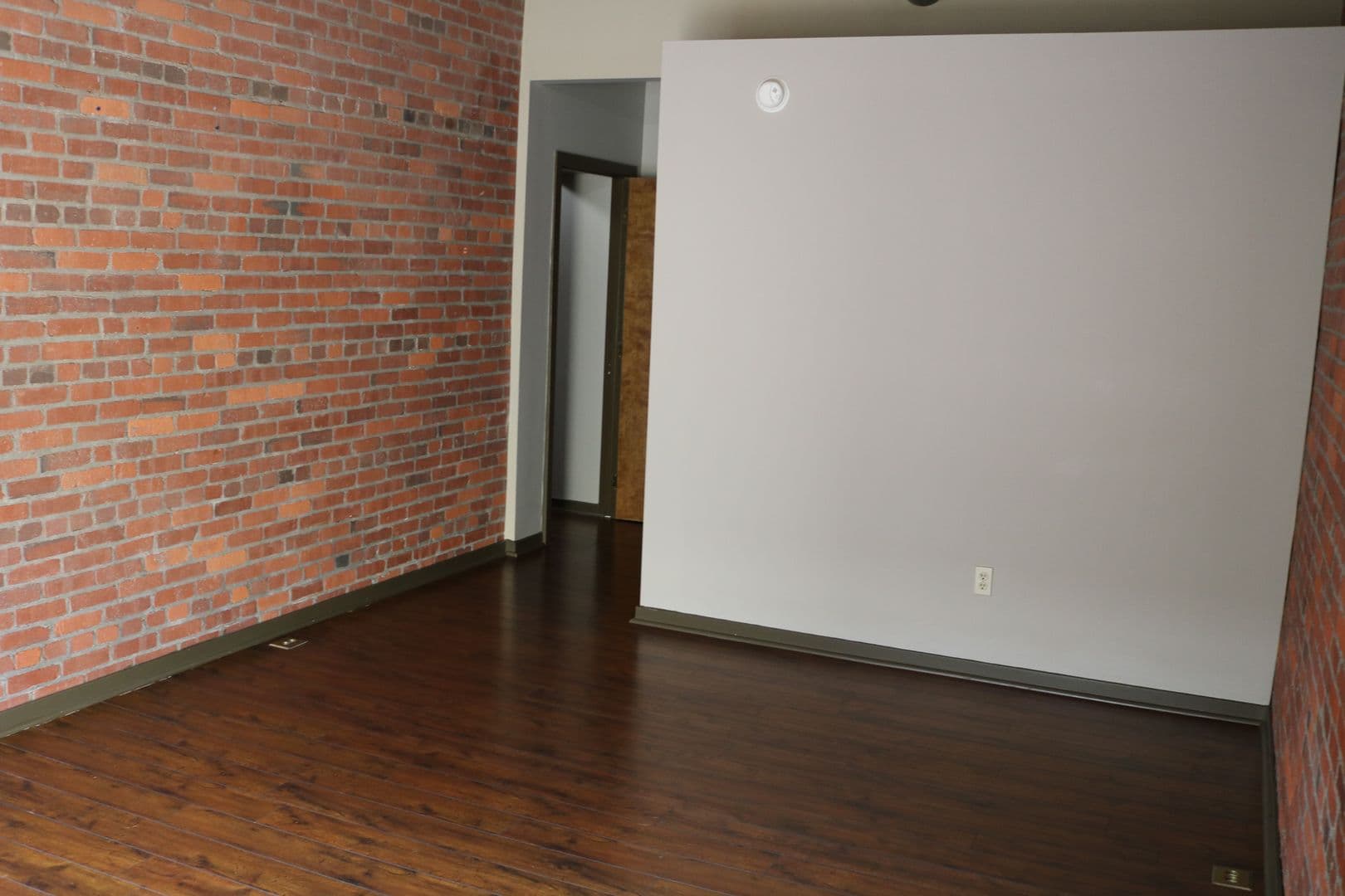 Pittsburgh Apartment: 216 Jefferson Avenue