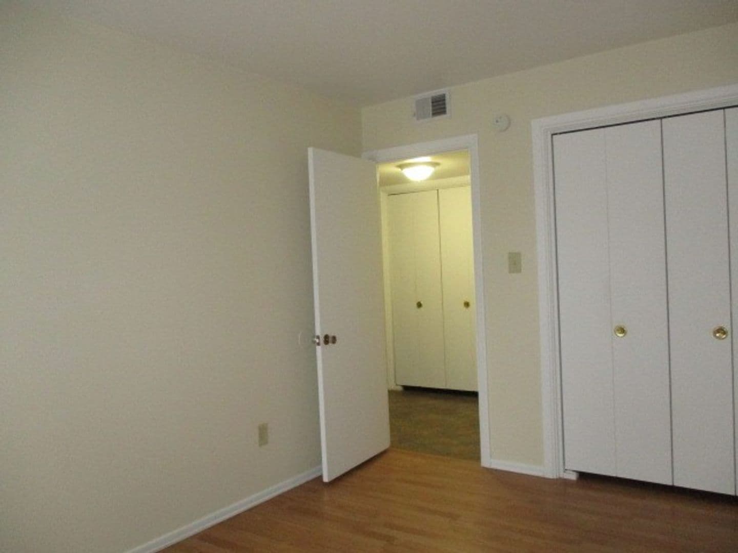 Pittsburgh Apartment: 558 South Trenton Avenue
