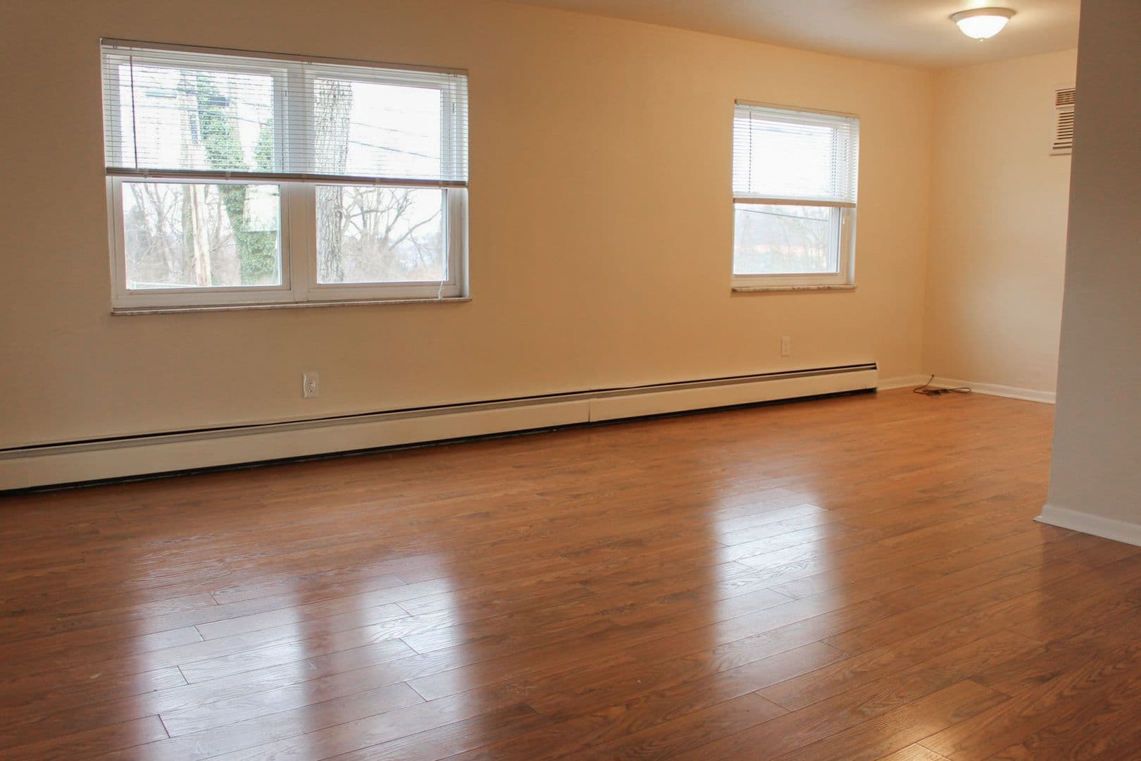 Swissvale Apartment: 2524 Columbia Avenue
