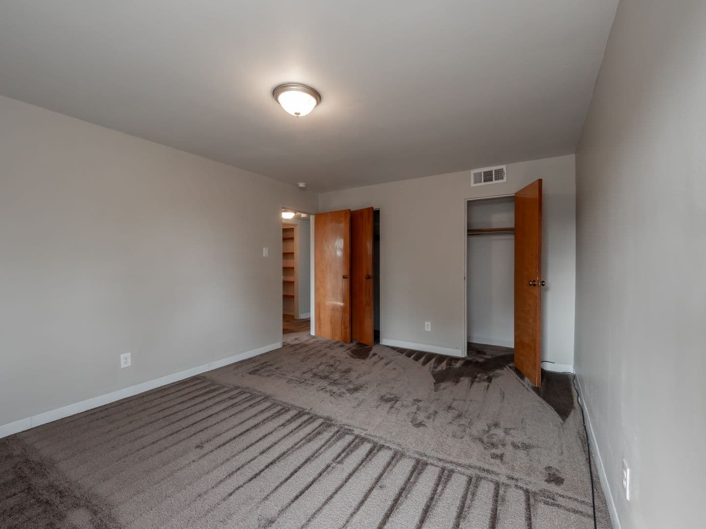 Pittsburgh Apartment: 418 Whitney Avenue