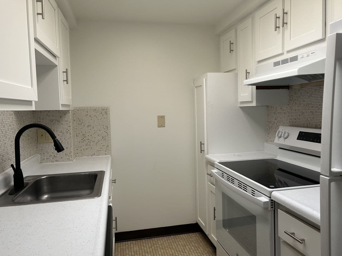 Pittsburgh Apartment: 220 S Negley Ave.