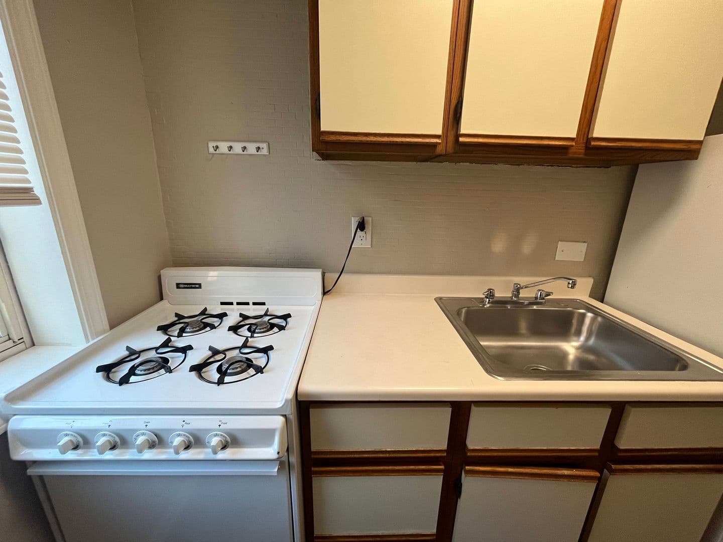 Brentwood Apartment: 3840 Brownsville Road