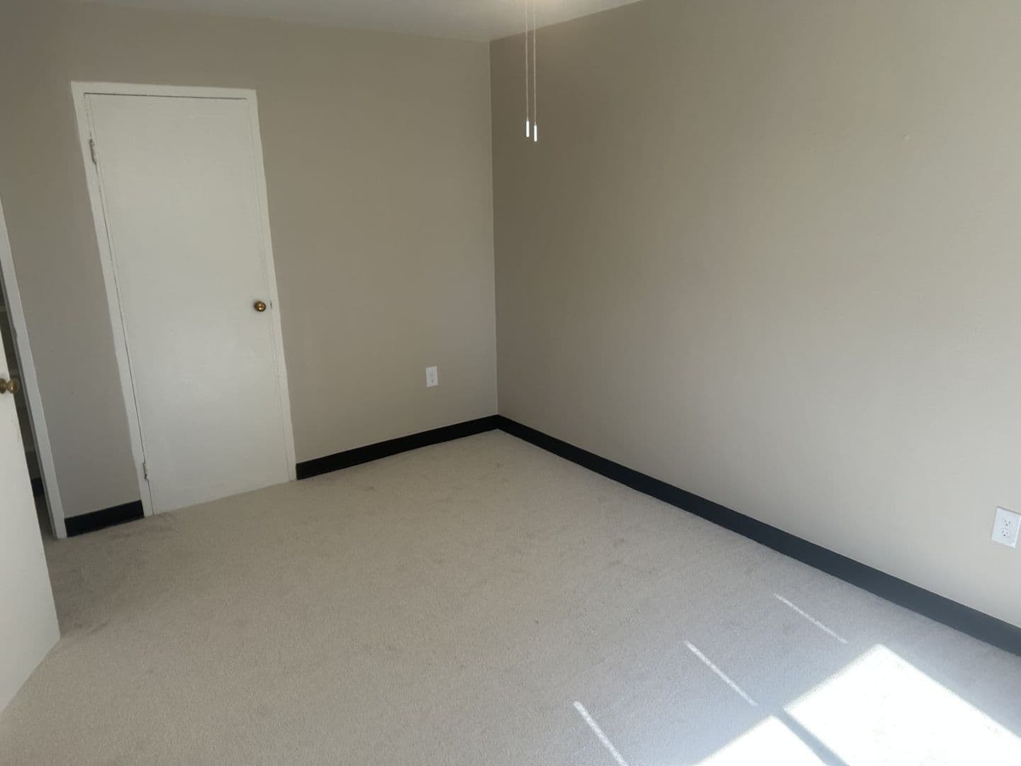 Wilkinsburg Apartment: 1010 W. Findley Dr.