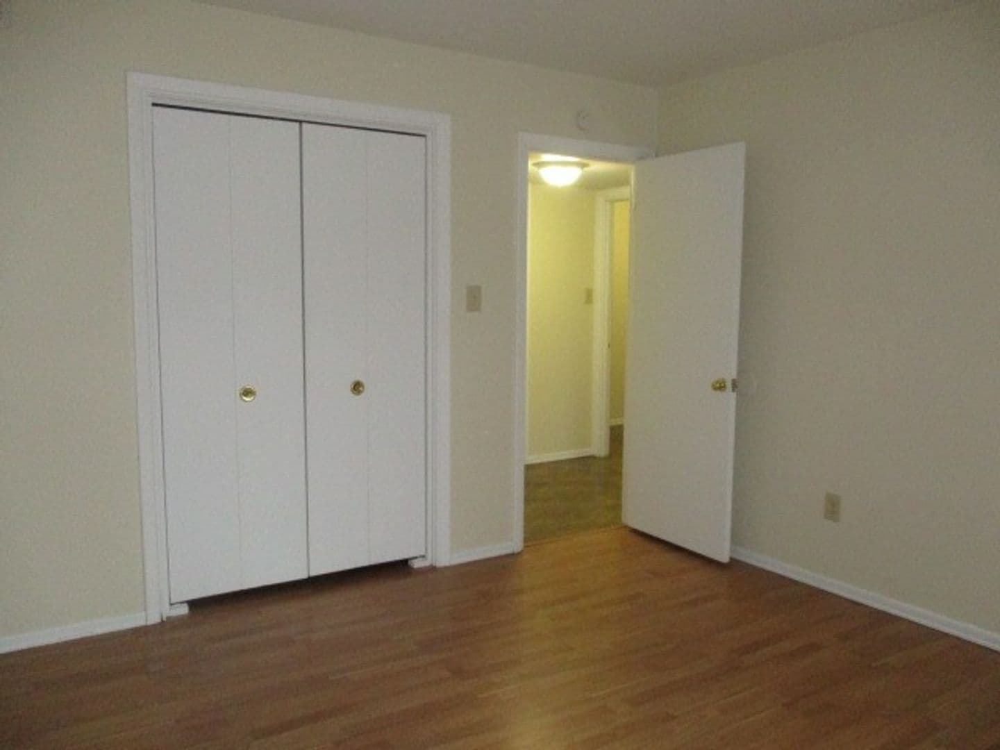 Pittsburgh Apartment: 558 South Trenton Avenue