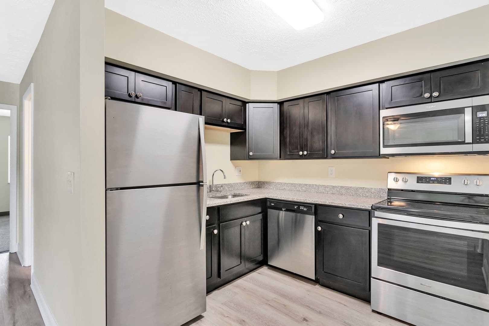 Moon Township Apartment: 700 Lee Drive