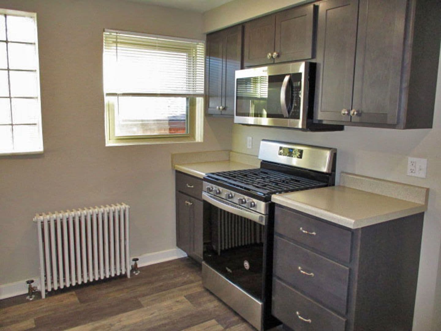 Brentwood Apartment: 3848 Brownsville Road