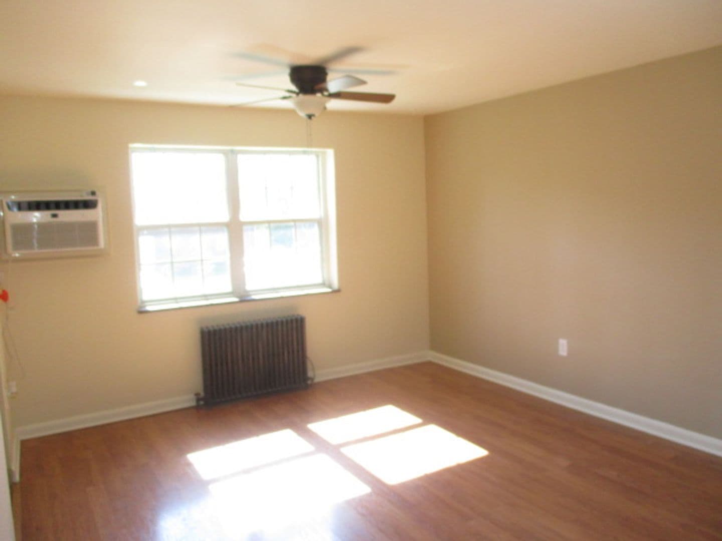 Sewickley Apartment: 320 Ohio River Boulevard