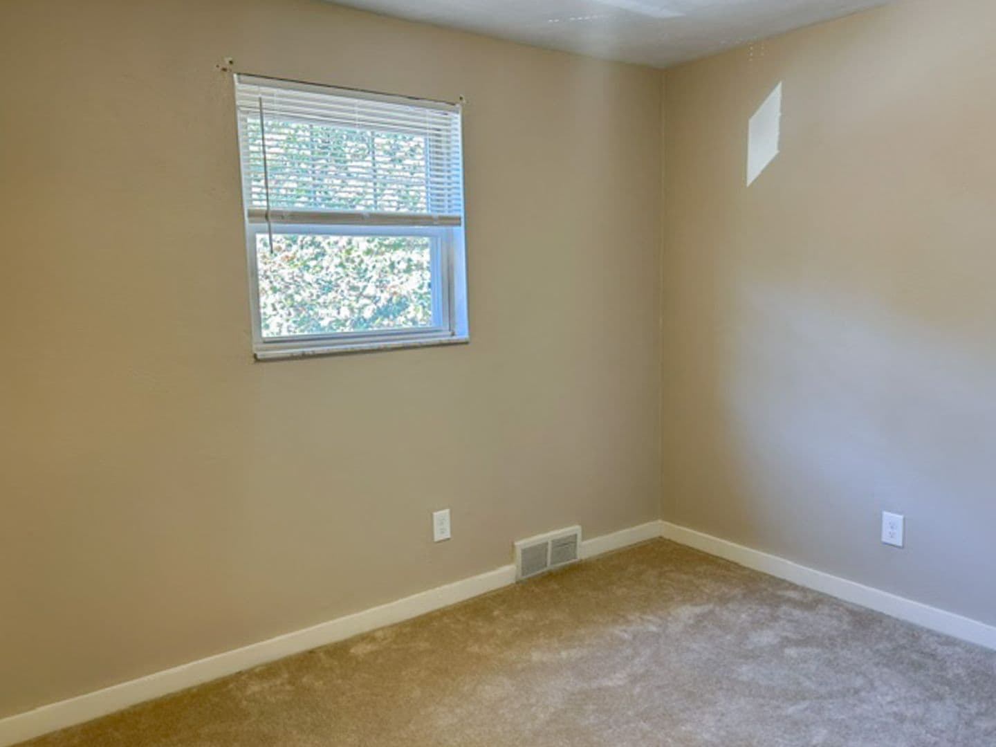 Pittsburgh Apartment: 177-185 Pennwood Ave