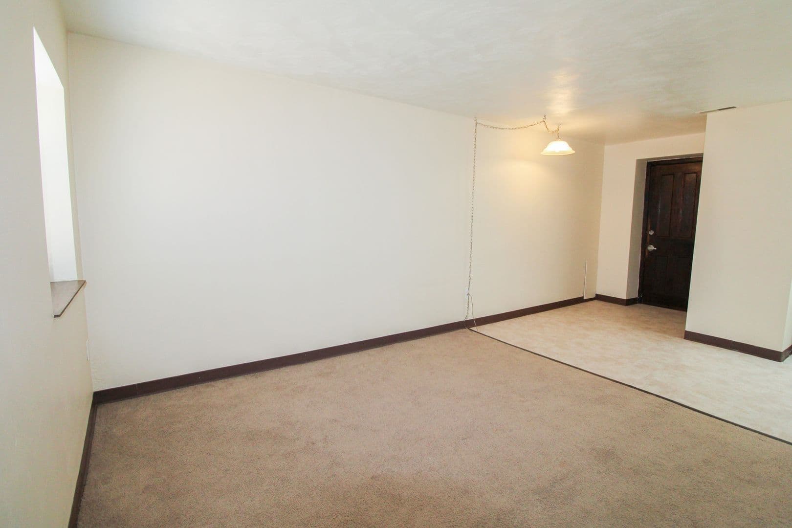 Coraopolis Apartment: 1130 Ridge Avenue