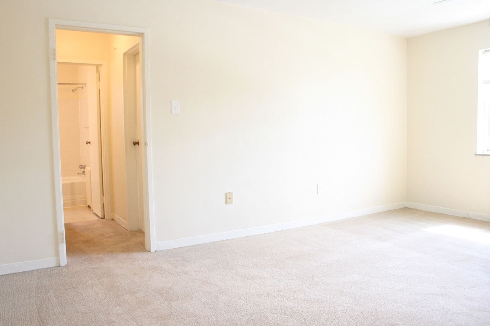 Sewickley Apartment: 320 Ohio River Boulevard