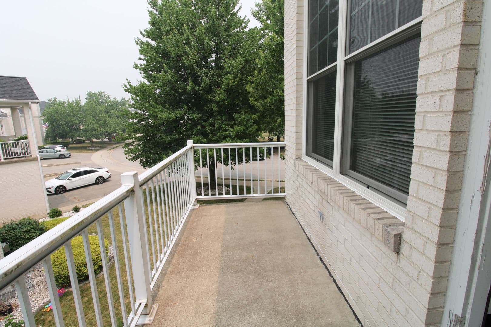 Mars Apartment: 1000 Adams Pointe Blvd.