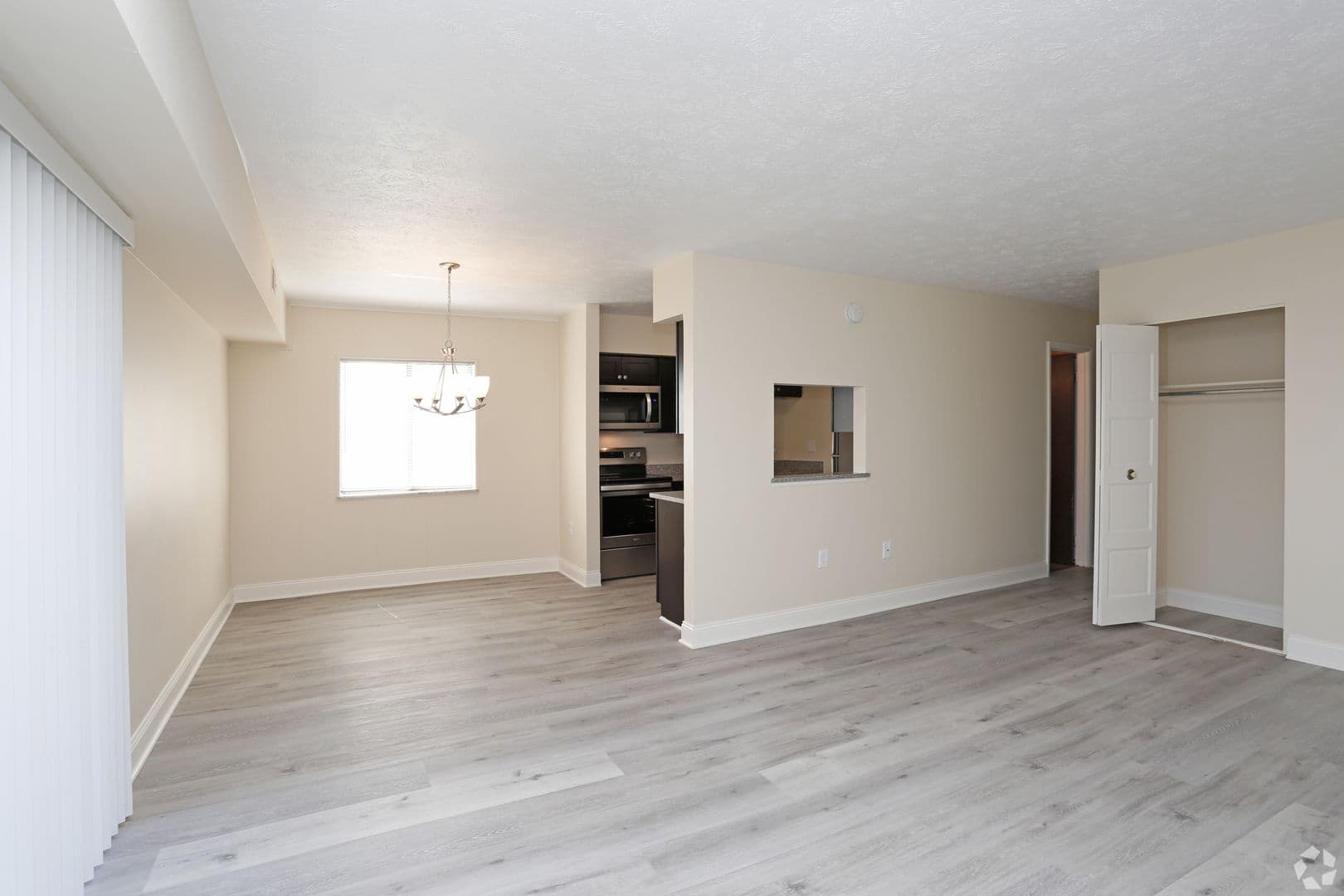 Moon Township Apartment: 700 Lee Drive