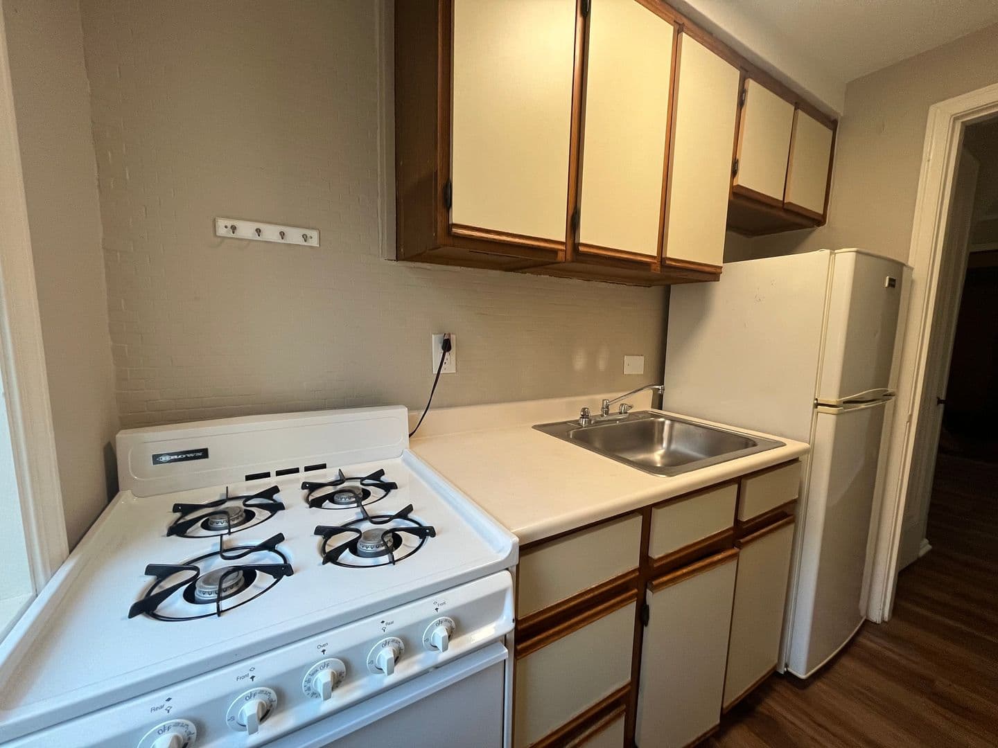 Brentwood Apartment: 3840 Brownsville Road