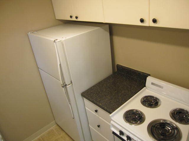 Avalon Apartment: 925 California Avenue