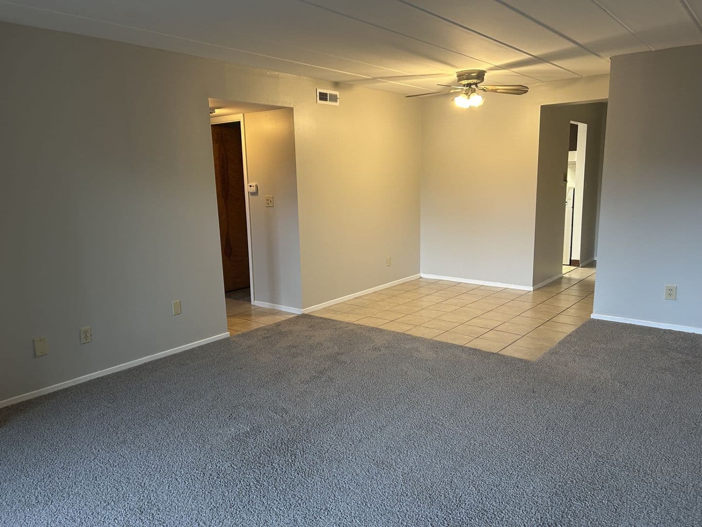 Pittsburgh Apartment: 6215 Fifth Ave.