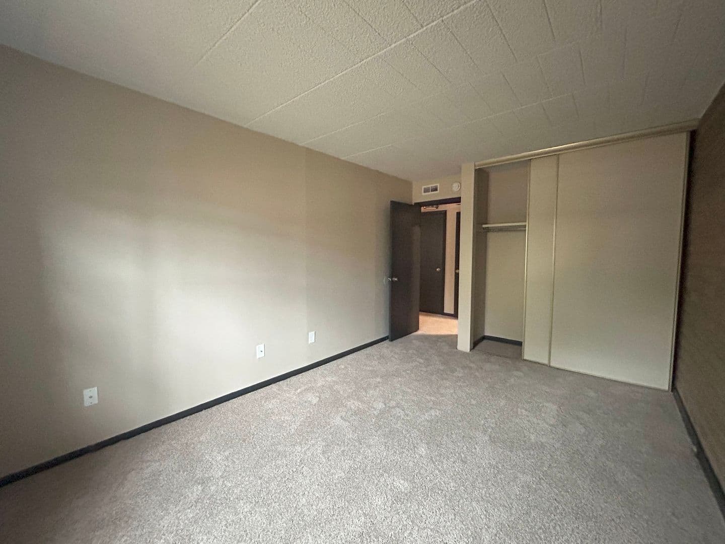Pittsburgh Apartment: 515-519 Rebecca Ave.