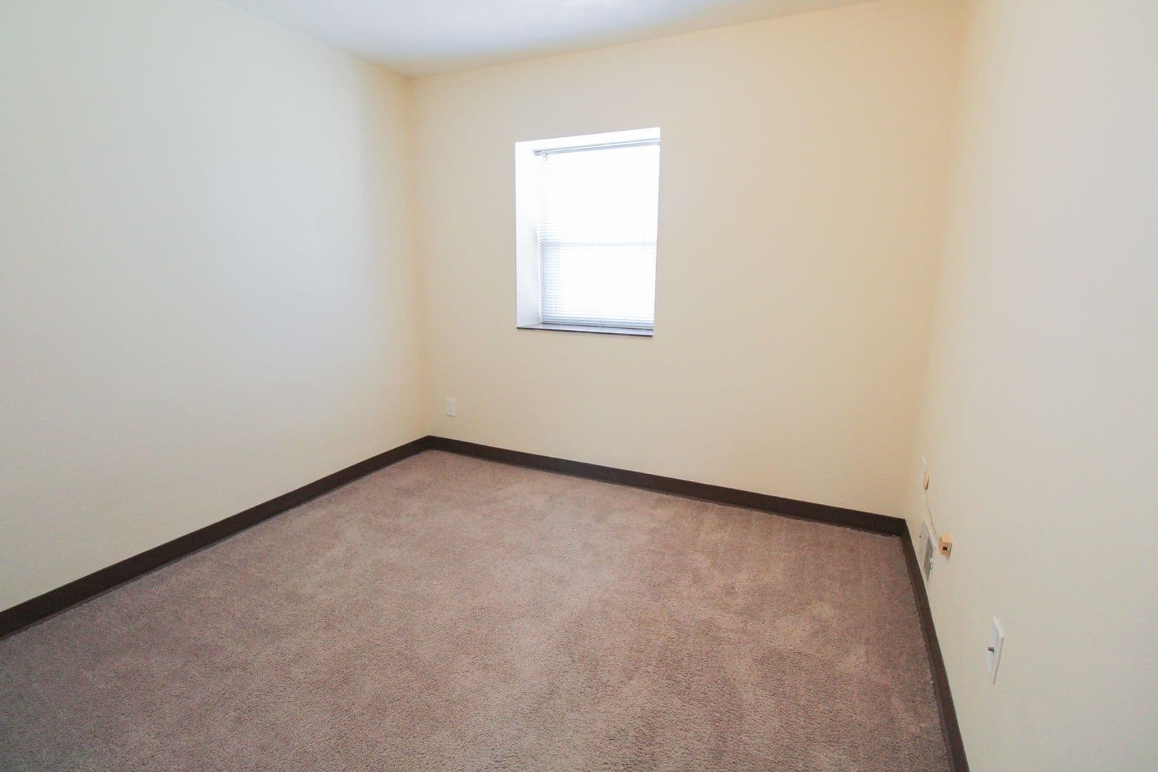 Coraopolis Apartment: 1130 Ridge Avenue