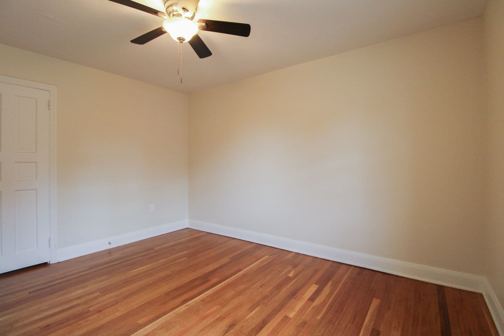 Crafton Apartment: 101 S Linwood Ave.