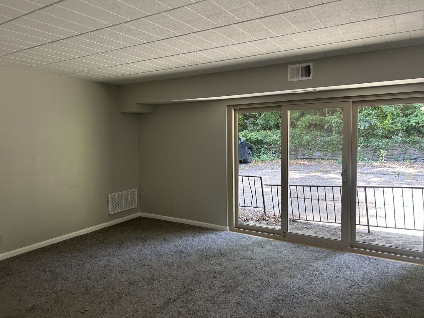 Pittsburgh Apartment: 220 S Negley Ave.