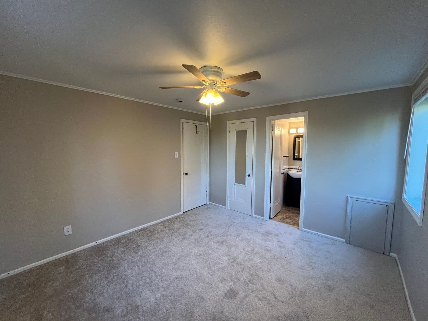 Brentwood Apartment: 3840 Brownsville Road